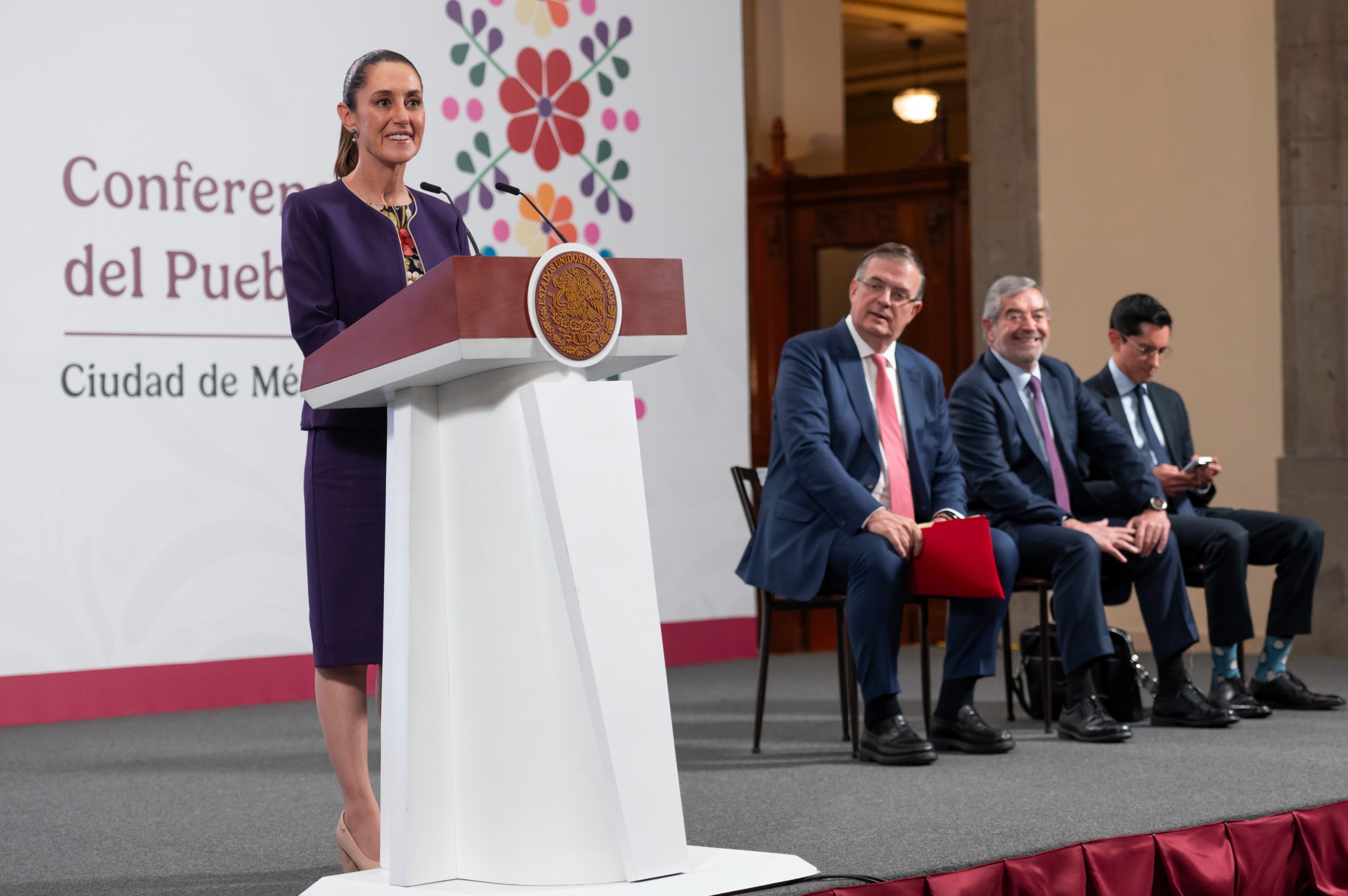 Evitamos el aumento de aranceles y logramos 90 días para construir acuerdo de largo plazo: Presidenta Claudia Sheinbaum Evitamos el aumento de aranceles y logramos 90 días para construir acuerdo de largo plazo: Presidenta Claudia Sheinbaum