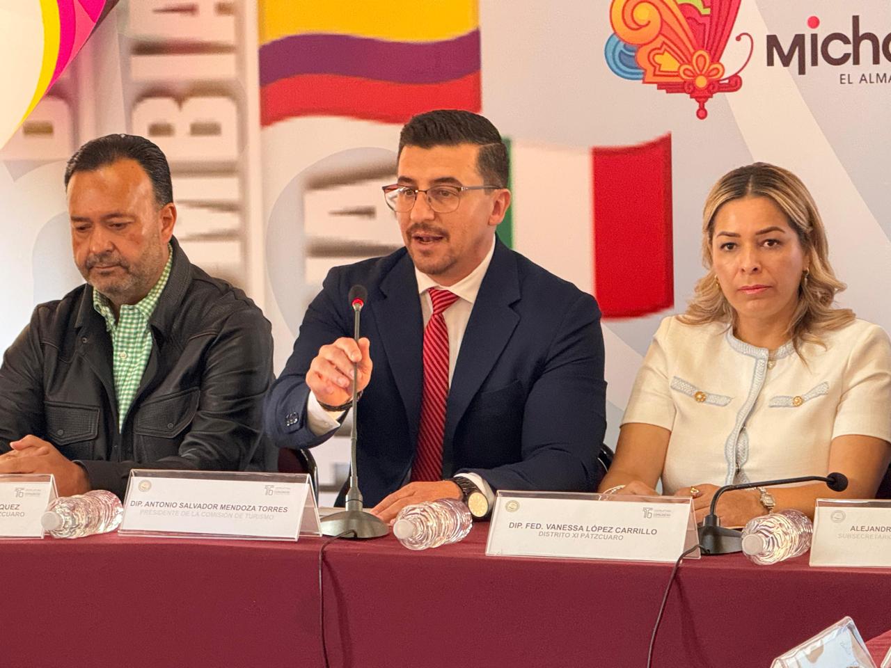 Comisión de Turismo invita al festival del globo “Cantoya Fest Pátzcuaro 2025” Comisión de Turismo invita al festival del globo “Cantoya Fest Pátzcuaro 2025”