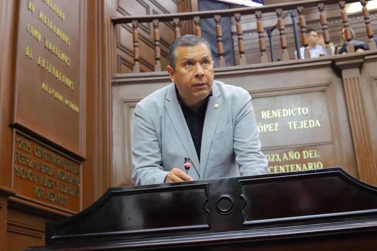 Juan Carlos Barragán propone que víctimas de accidentes viales no paguen grúas ni corralón Juan Carlos Barragán propone que víctimas de accidentes viales no paguen grúas ni corralón