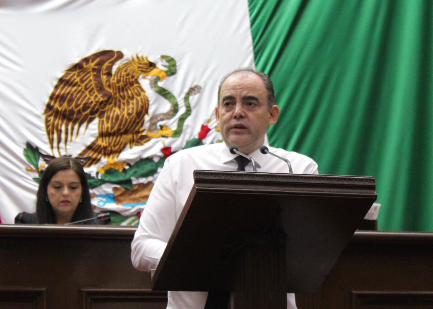 Baltazar Gaona propone tipificar el halconeo como delito en Michoacán Baltazar Gaona propone tipificar el halconeo como delito en Michoacán