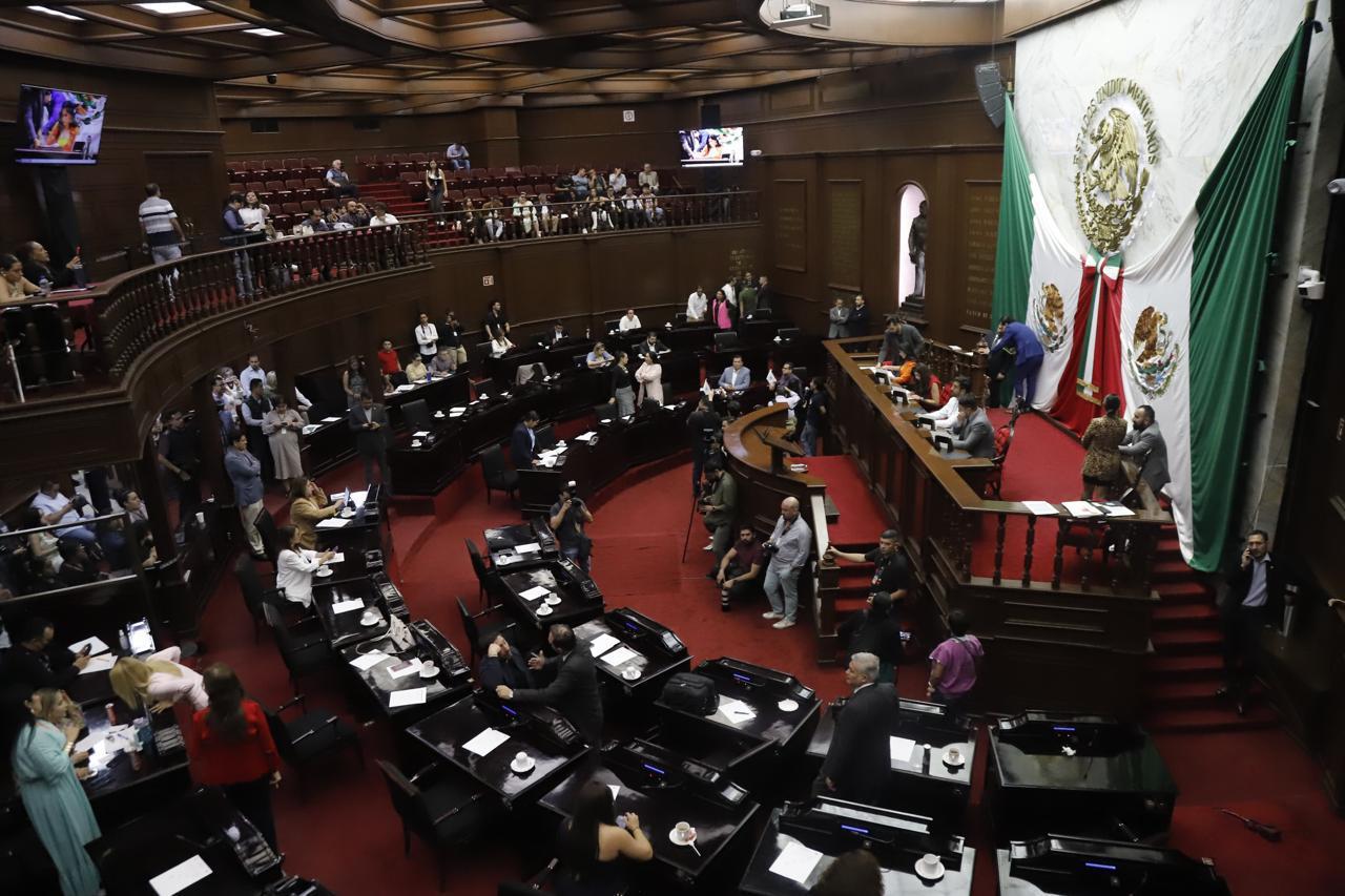 Con una productividad a la alza, cierra 76 Legislatura su primer año de actividades Con una productividad a la alza, cierra 76 Legislatura su primer año de actividades