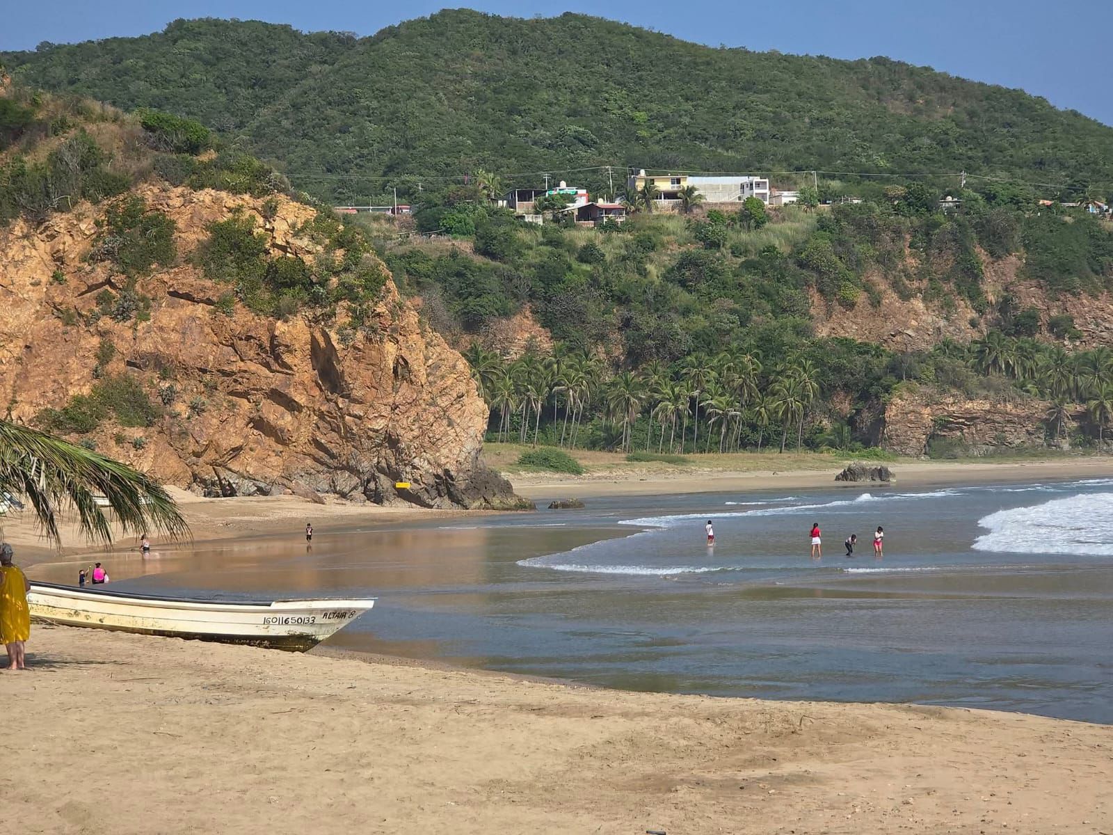Playas de Michoacán aptas para uso recreativo durante el verano Playas de Michoacán aptas para uso recreativo durante el verano
