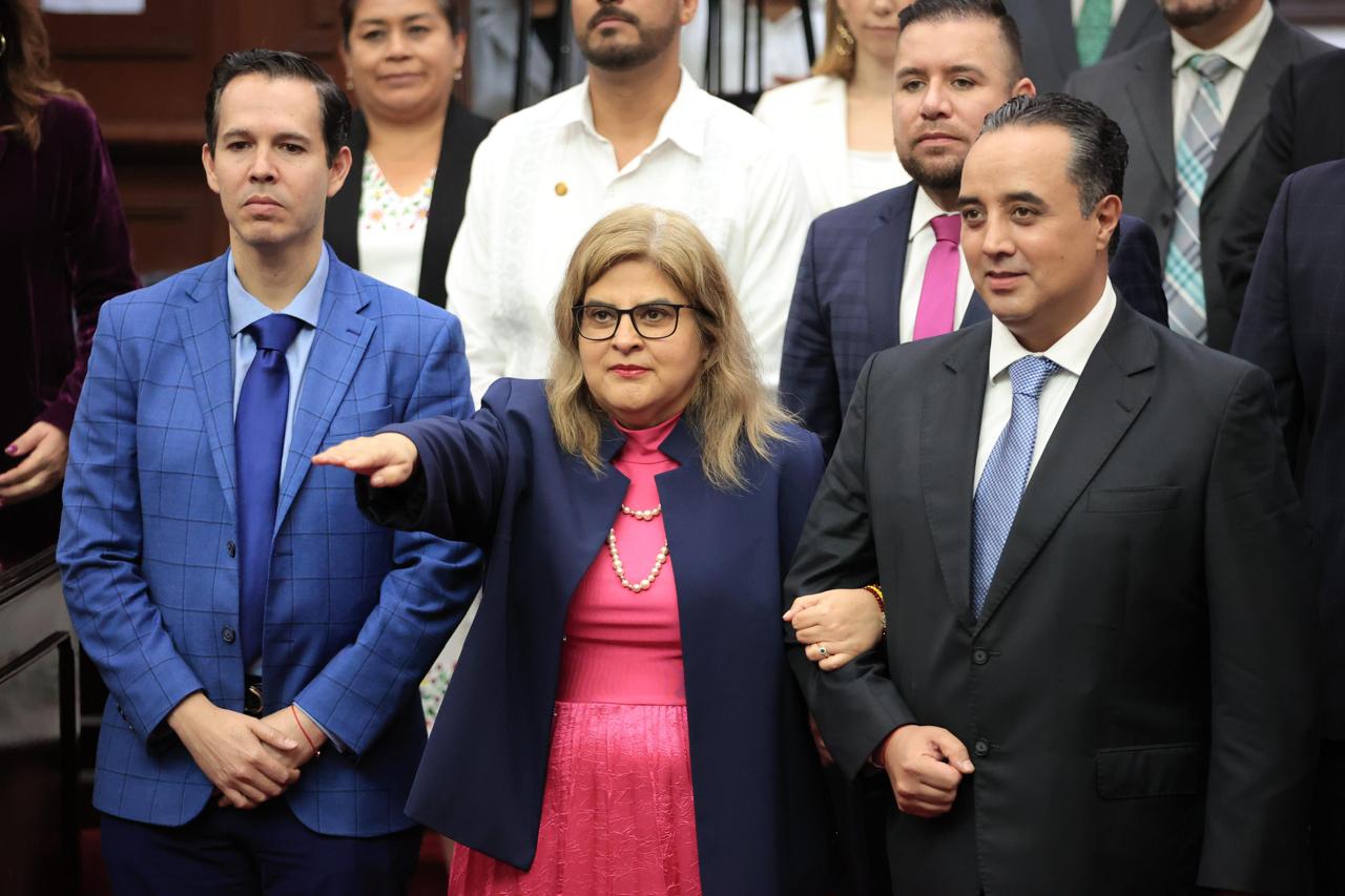 Azucena Marín Correa toma protesta como Magistrada del TAAM Azucena Marín Correa toma protesta como Magistrada del TAAM