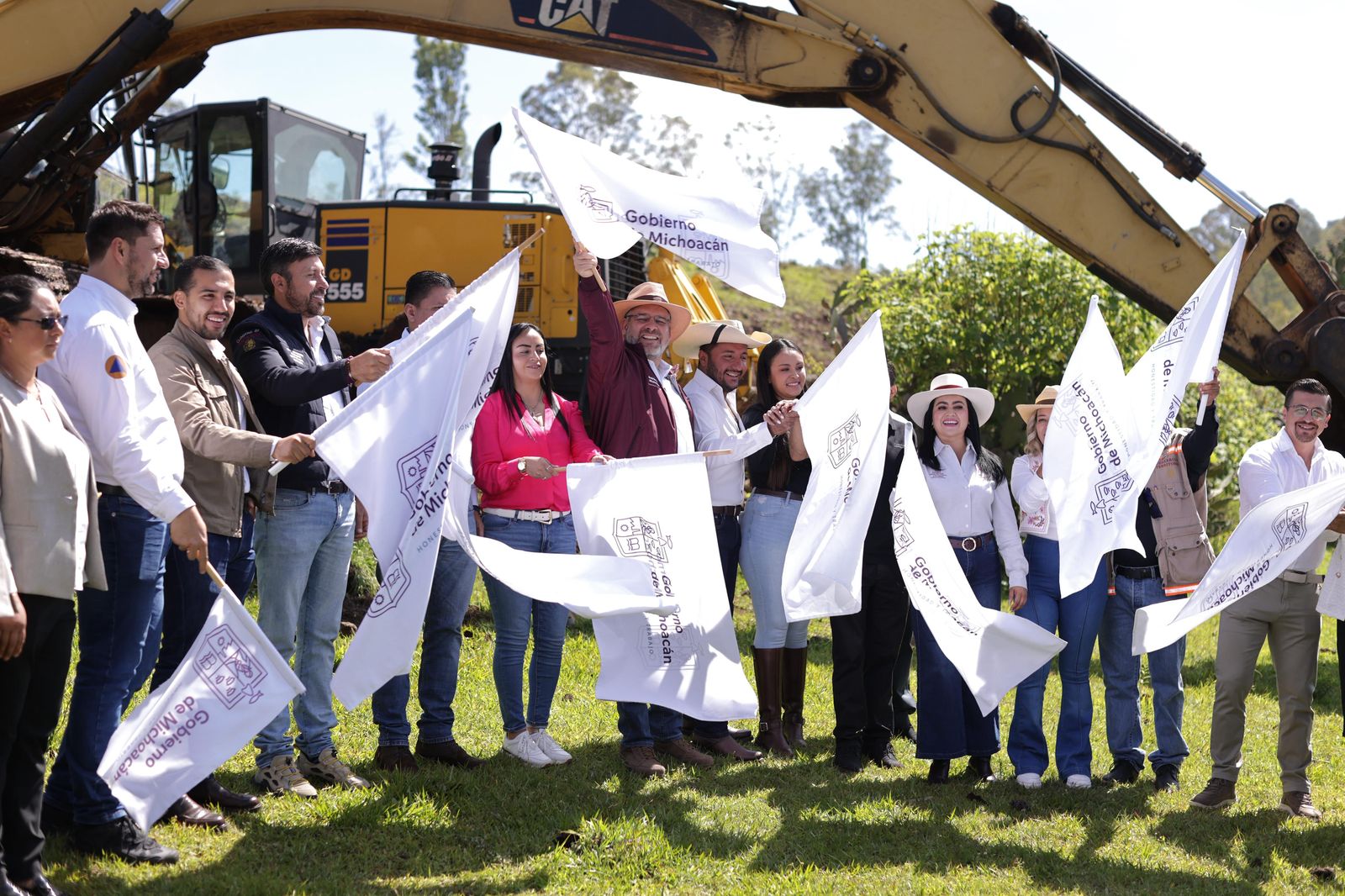 ARB arranca programa de vivienda de Sheinbaum; se construirán 57 mil casas en Michoacán ARB arranca programa de vivienda de Sheinbaum; se construirán 57 mil casas en Michoacán