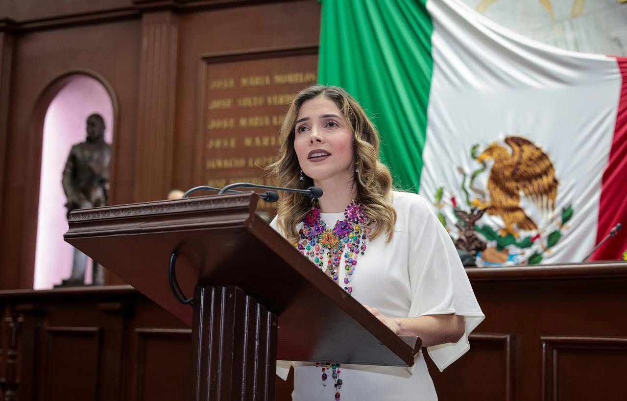 Reafirma Brissa Arroyo la convicción de promover la cultura de la paz Reafirma Brissa Arroyo la convicción de promover la cultura de la paz