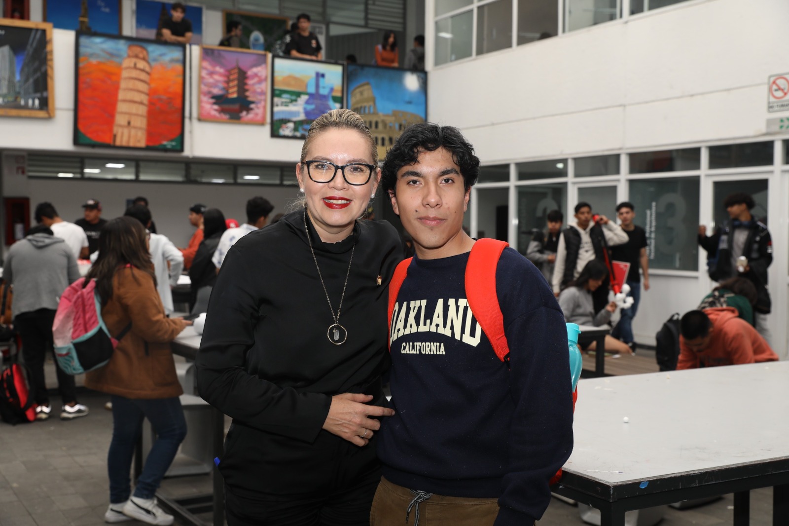 Yarabí Ávila da la bienvenida a quienes se incorporan a la familia nicolaita; UMSNH arranca Ciclo Escolar 2025-2026 Yarabí Ávila da la bienvenida a quienes se incorporan a la familia nicolaita; UMSNH arranca Ciclo Escolar 2025-2026