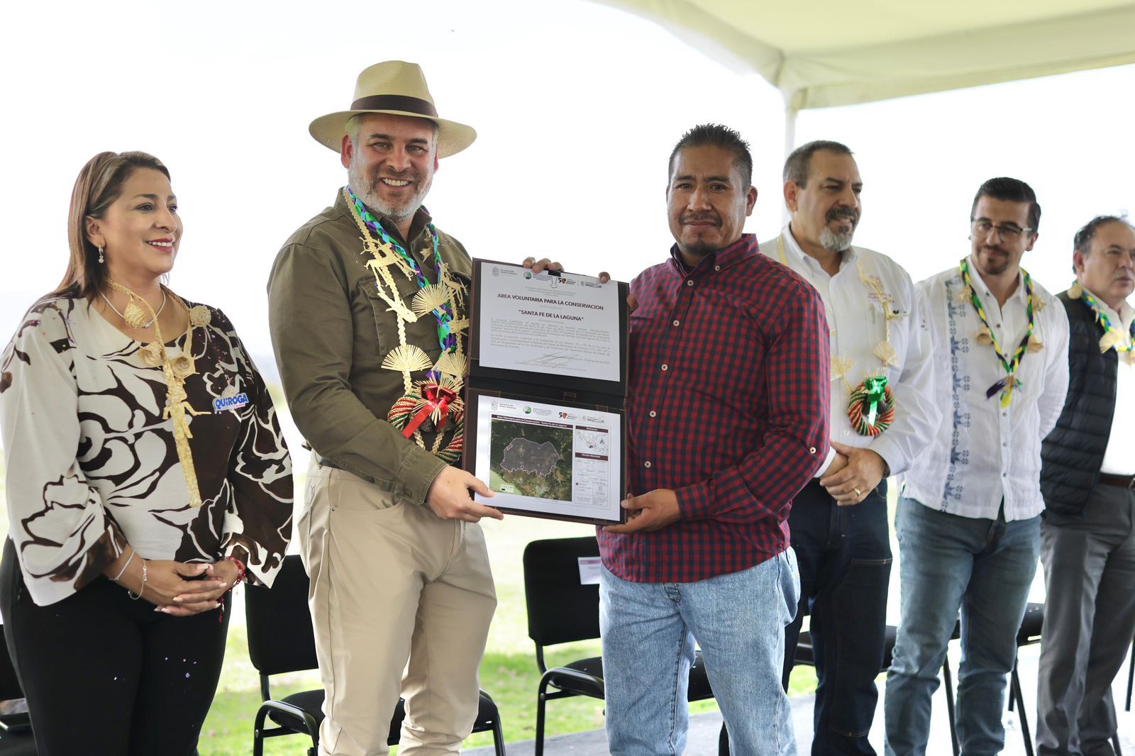 Entrega ARB certificados de áreas voluntarias para conservar el lago de Pátzcuaro Entrega ARB certificados de áreas voluntarias para conservar el lago de Pátzcuaro