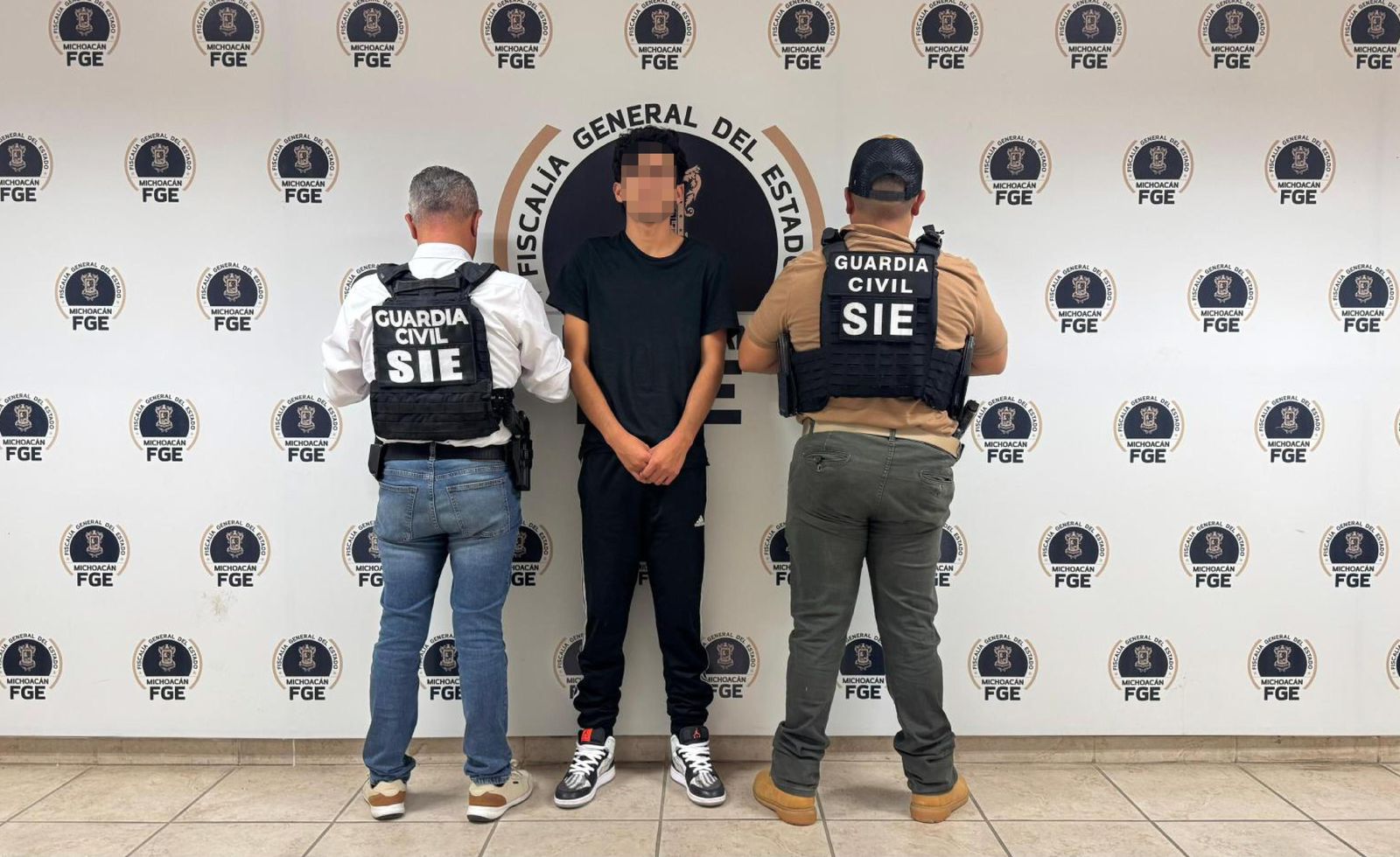 Detenidos tres presuntos extorsionadores en Uruapan: SSP Detenidos tres presuntos extorsionadores en Uruapan: SSP