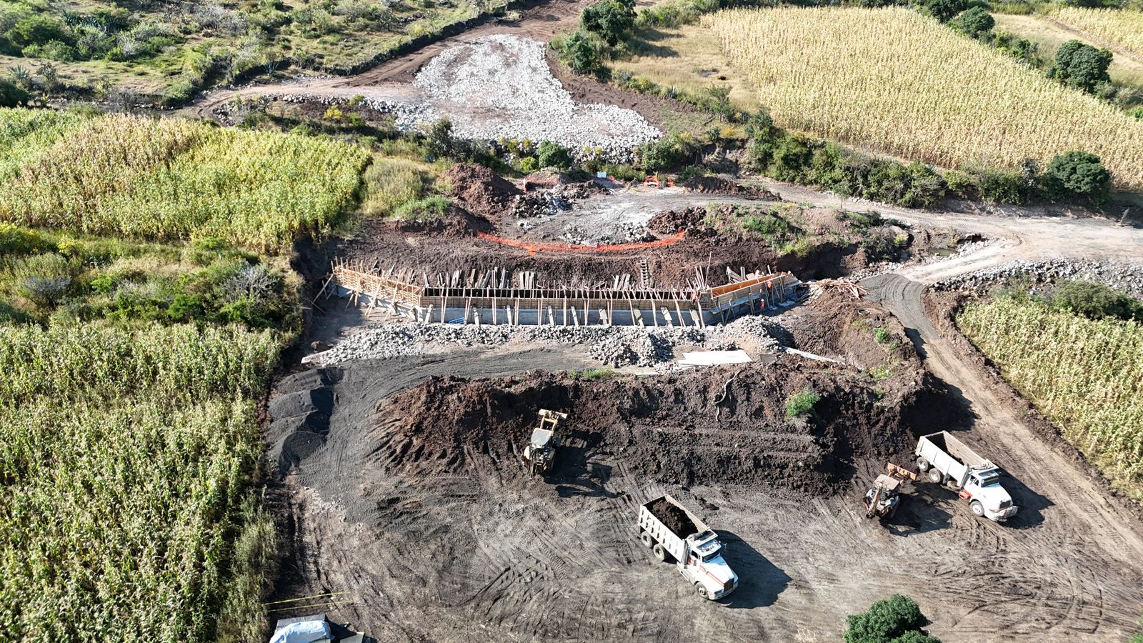 Segmento 5 del segundo anillo periférico conectará Mil Cumbres con Ciudad Salud: Rogelio Zarazúa Segmento 5 del segundo anillo periférico conectará Mil Cumbres con Ciudad Salud: Rogelio Zarazúa