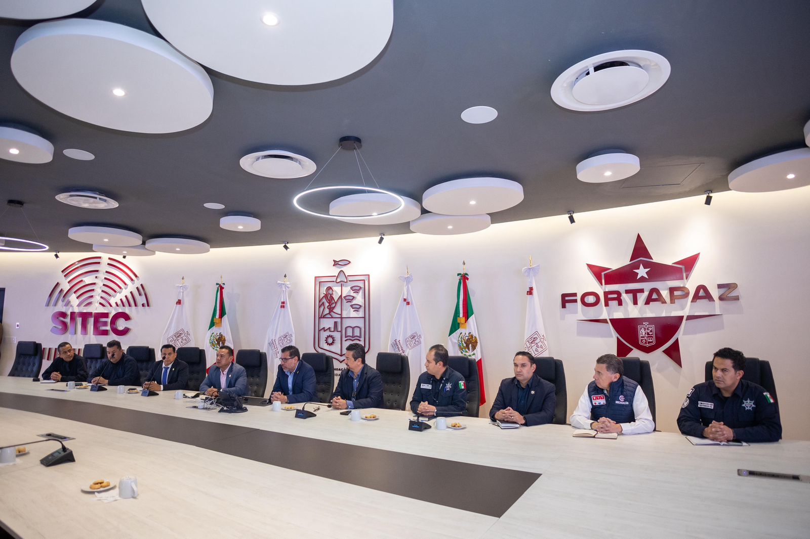 SSP y FGE colaboran en reforzamiento a la estrategia de seguridad en Michoacán SSP y FGE colaboran en reforzamiento a la estrategia de seguridad en Michoacán