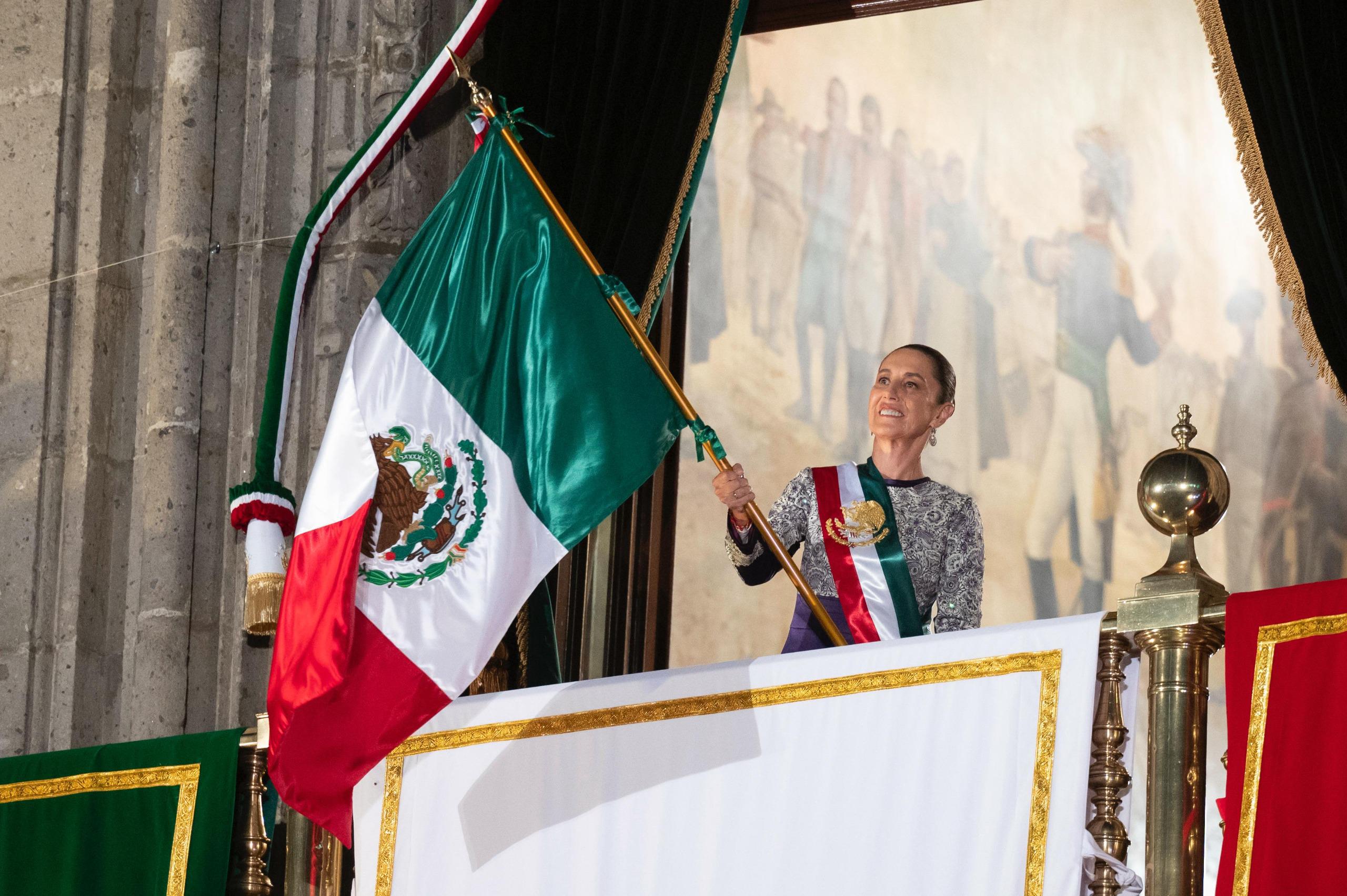 Presidenta Claudia Sheinbaum encabeza ceremonia del grito de independencia
