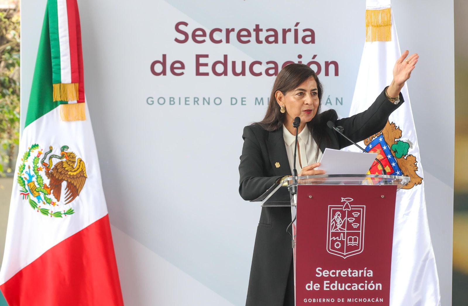 Arranca en Michoacán el ciclo escolar 2025-2026 con un compromiso de paz: Gabriela Molina Arranca en Michoacán el ciclo escolar 2025-2026 con un compromiso de paz: Gabriela Molina
