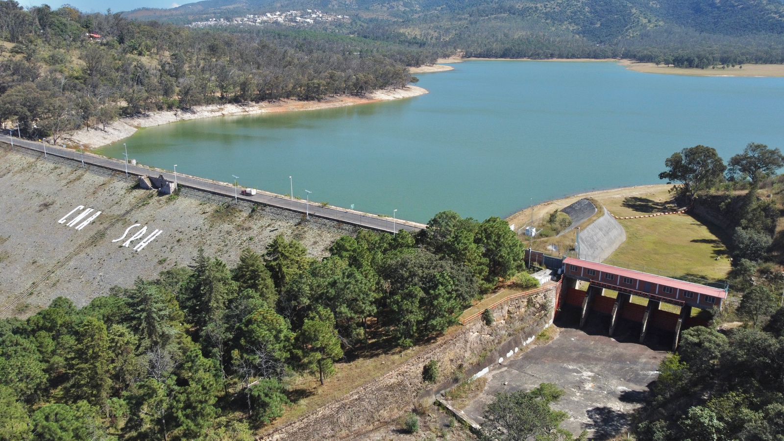 Se detiene desfogue de presa de Cointzio: Conagua Se detiene desfogue de presa de Cointzio: Conagua