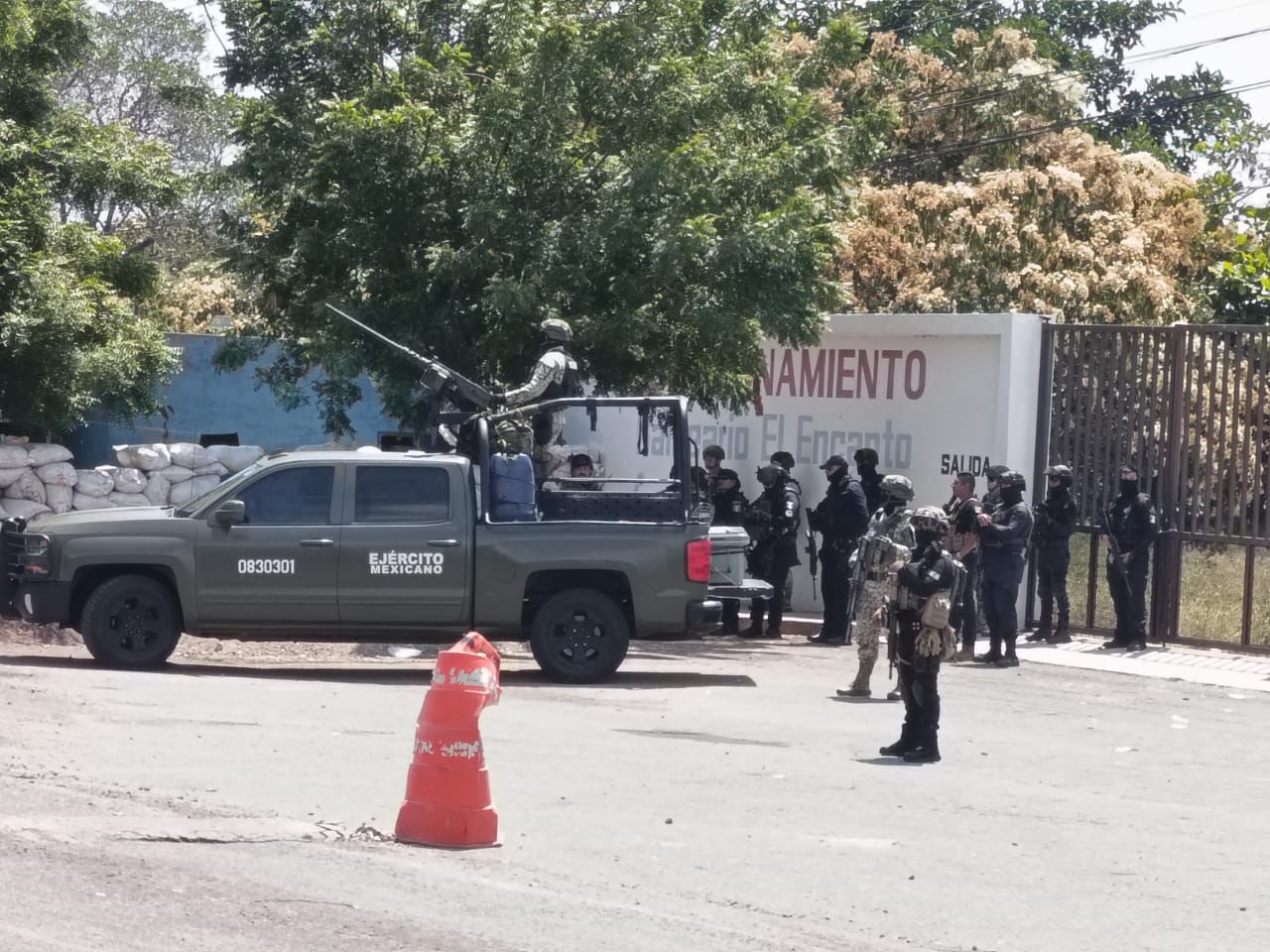 Fuerzas estatales y federales refuerzan operativo de seguridad en Buenavista Fuerzas estatales y federales refuerzan operativo de seguridad en Buenavista