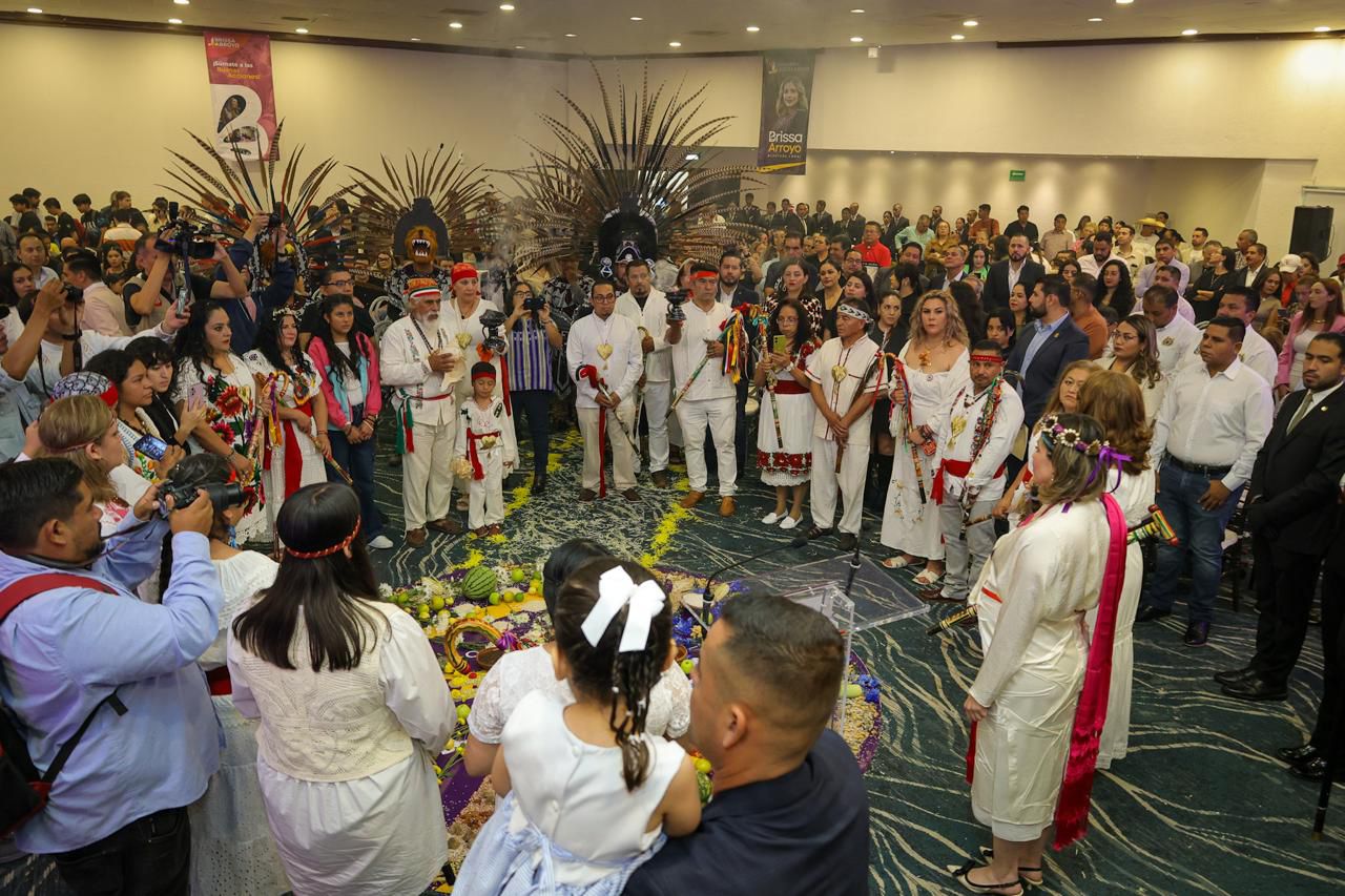 Arropada por la sociedad civil, Brissa Arroyo rinde su Primer Informe Legislativo Arropada por la sociedad civil, Brissa Arroyo rinde su Primer Informe Legislativo