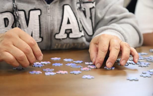 Invita IMSS Michoacán a derechohabientes acudir a su UMF ante primeros síntomas de Alzheimer Invita IMSS Michoacán a derechohabientes acudir a su UMF ante primeros síntomas de Alzheimer