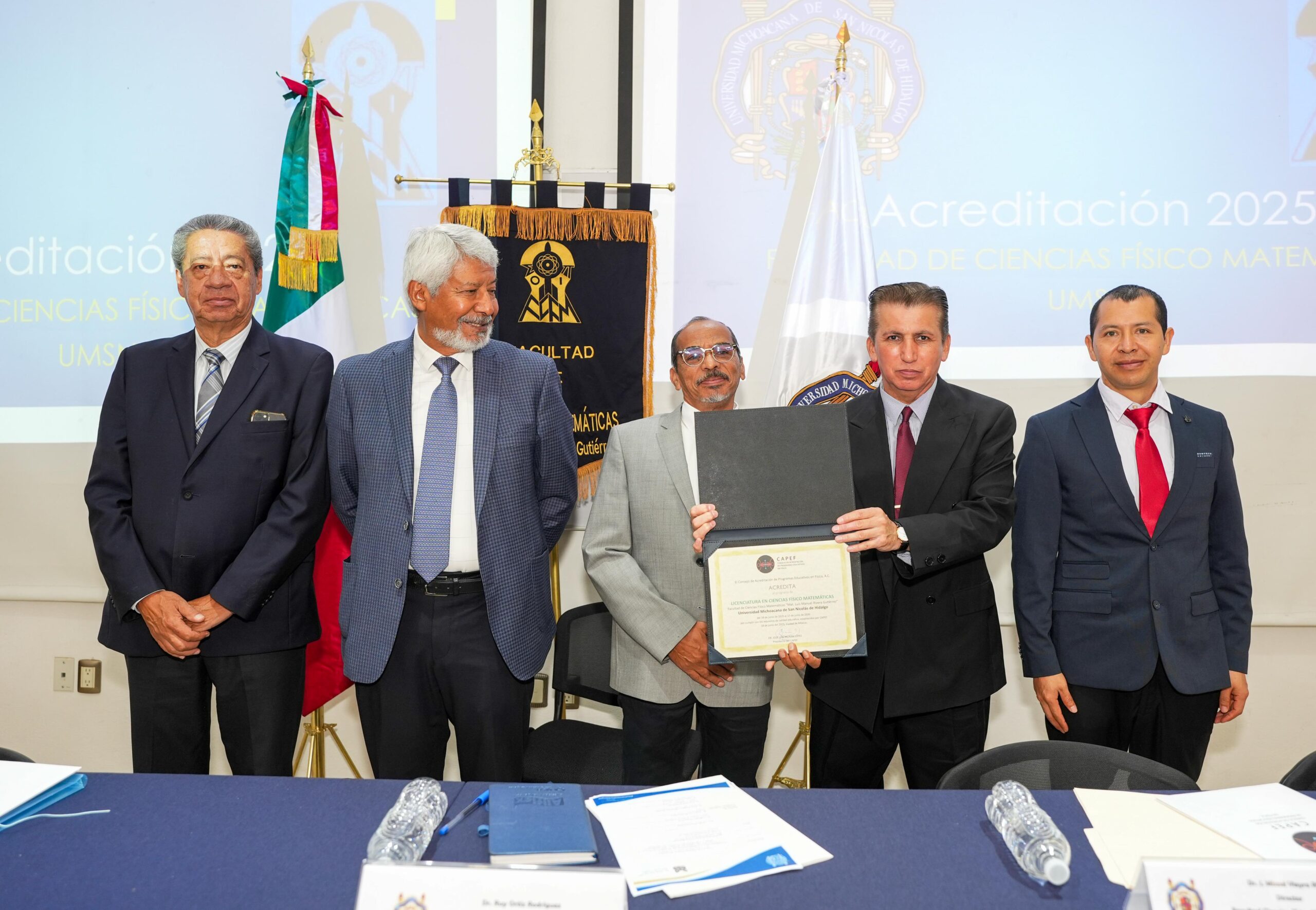 Licenciatura en Ciencias Físico Matemáticas obtiene reacreditación; garantiza la formación de profesionales calificados Licenciatura en Ciencias Físico Matemáticas obtiene reacreditación; garantiza la formación de profesionales calificados