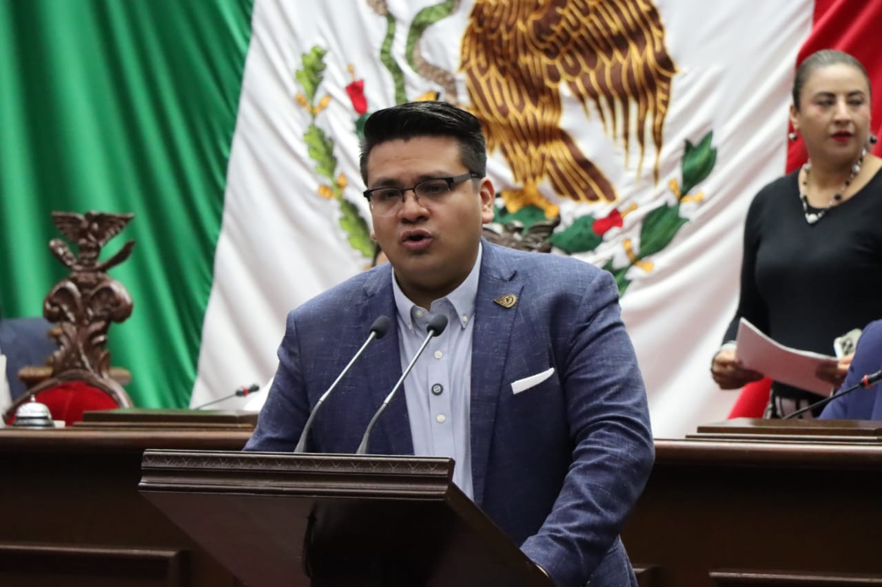 Toño Carreño, diputado por Movimiento Ciudadano, rendirá su informe de labores legislativas este sábado Toño Carreño, diputado por Movimiento Ciudadano, rendirá su informe de labores legislativas este sábado