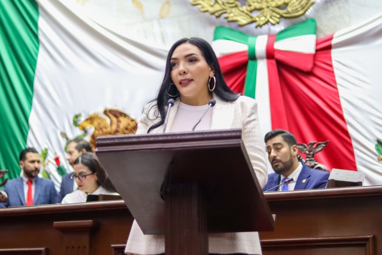 GPPRI respalda reforma constitucional para tipificar la extorsión como delito federal: Adriana Campos GPPRI respalda reforma constitucional para tipificar la extorsión como delito federal: Adriana Campos