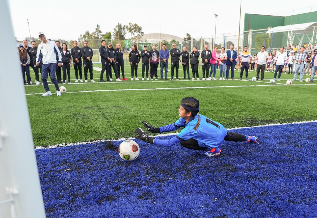 Queremos que las niñas y niños se sientan nicolaitas: Yarabí Ávila; arranca el Centro de Formación de Fútbol “La Madriguera” Queremos que las niñas y niños se sientan nicolaitas: Yarabí Ávila; arranca el Centro de Formación de Fútbol “La Madriguera”