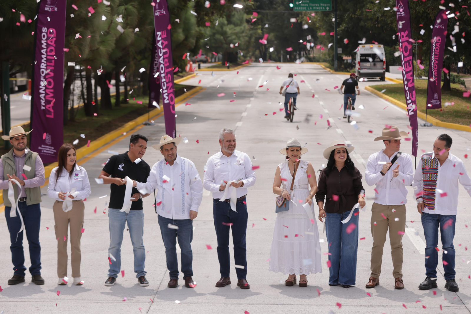 Inaugura ARB segunda etapa de avenida Paseo de la Revolución en Uruapan Inaugura ARB segunda etapa de avenida Paseo de la Revolución en Uruapan