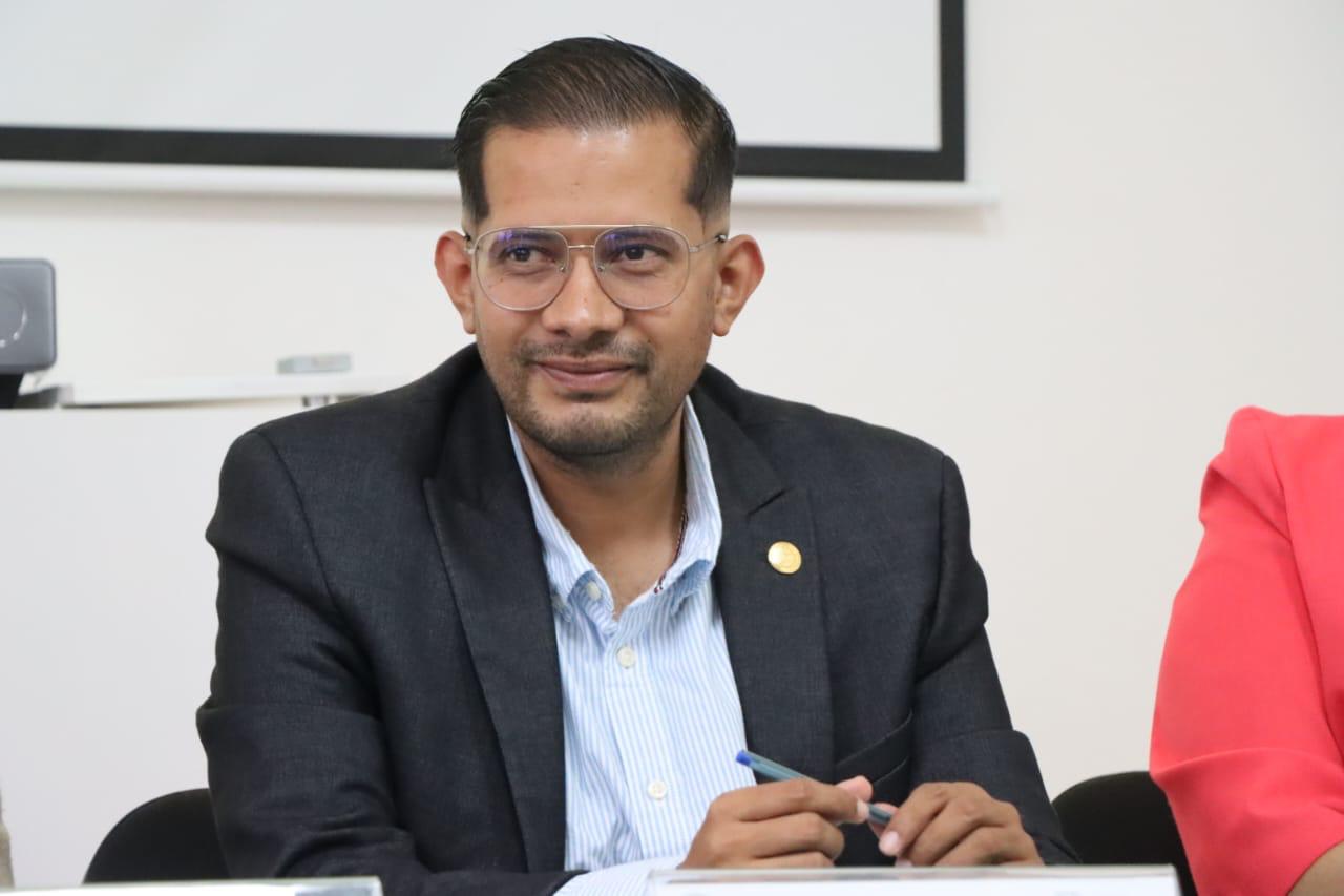 El derecho de acceso a la información está garantizado en Michoacán: Conrado Paz