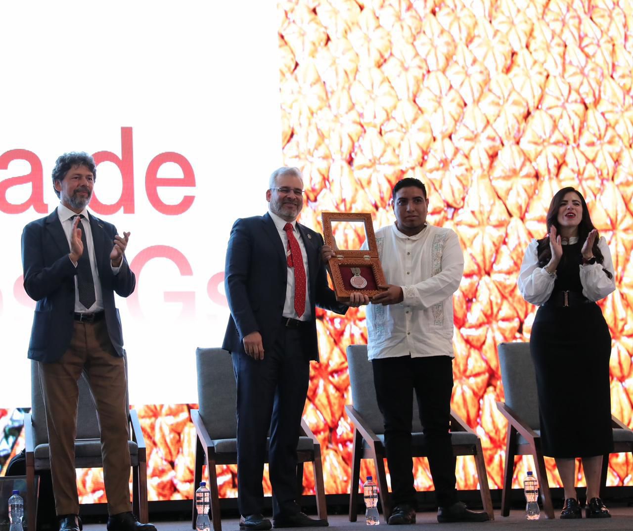 Con entrega de premios clausura Bedolla Bienal oriGIn de Indicaciones Geográficas