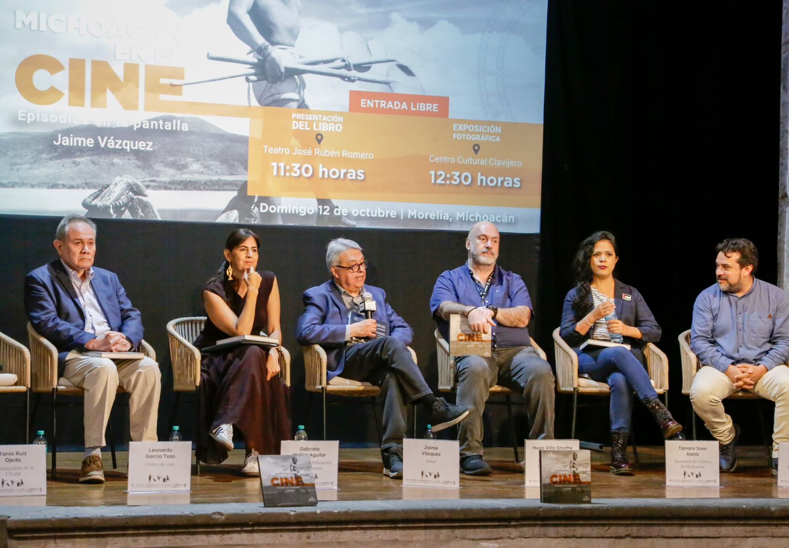 Cuarta República presenta el libro “Michoacán en el cine” en el FICM: Gabriela Molina Cuarta República presenta el libro “Michoacán en el cine” en el FICM: Gabriela Molina