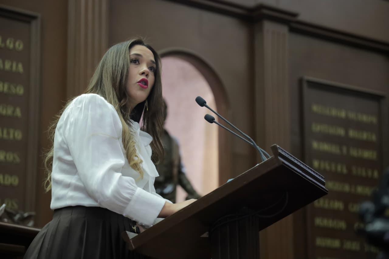 Xóchitl Ruiz propone modernizar el Periódico Oficial del Estado, para fortalecer la transparencia y la certeza jurídica en Michoacán Xóchitl Ruiz propone modernizar el Periódico Oficial del Estado, para fortalecer la transparencia y la certeza jurídica en Michoacán