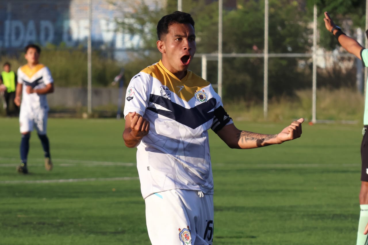 Cristian Castro ‘El Tigre’, jugador nicolaita, lidera la tabla de goleo del Grupo 11 Cristian Castro ‘El Tigre’, jugador nicolaita, lidera la tabla de goleo del Grupo 11