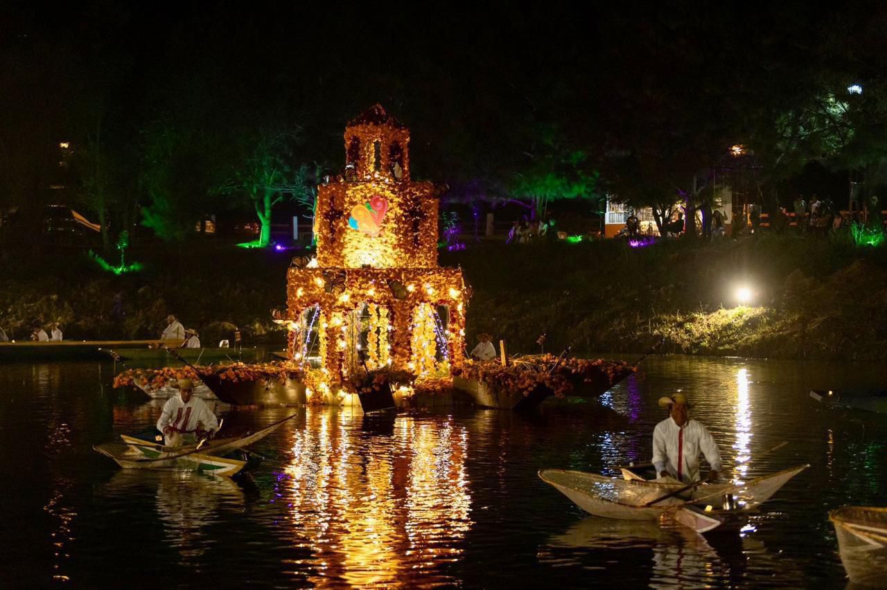 Vive la Semana de Noche de Muertos en los Manantiales de Urandén Vive la Semana de Noche de Muertos en los Manantiales de Urandén