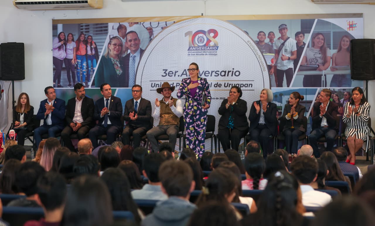 A sumar a más jóvenes en la construcción de una ciudadanía en paz, convoca Yarabí Ávila a estudiantes uruapenses A sumar a más jóvenes en la construcción de una ciudadanía en paz, convoca Yarabí Ávila a estudiantes uruapenses