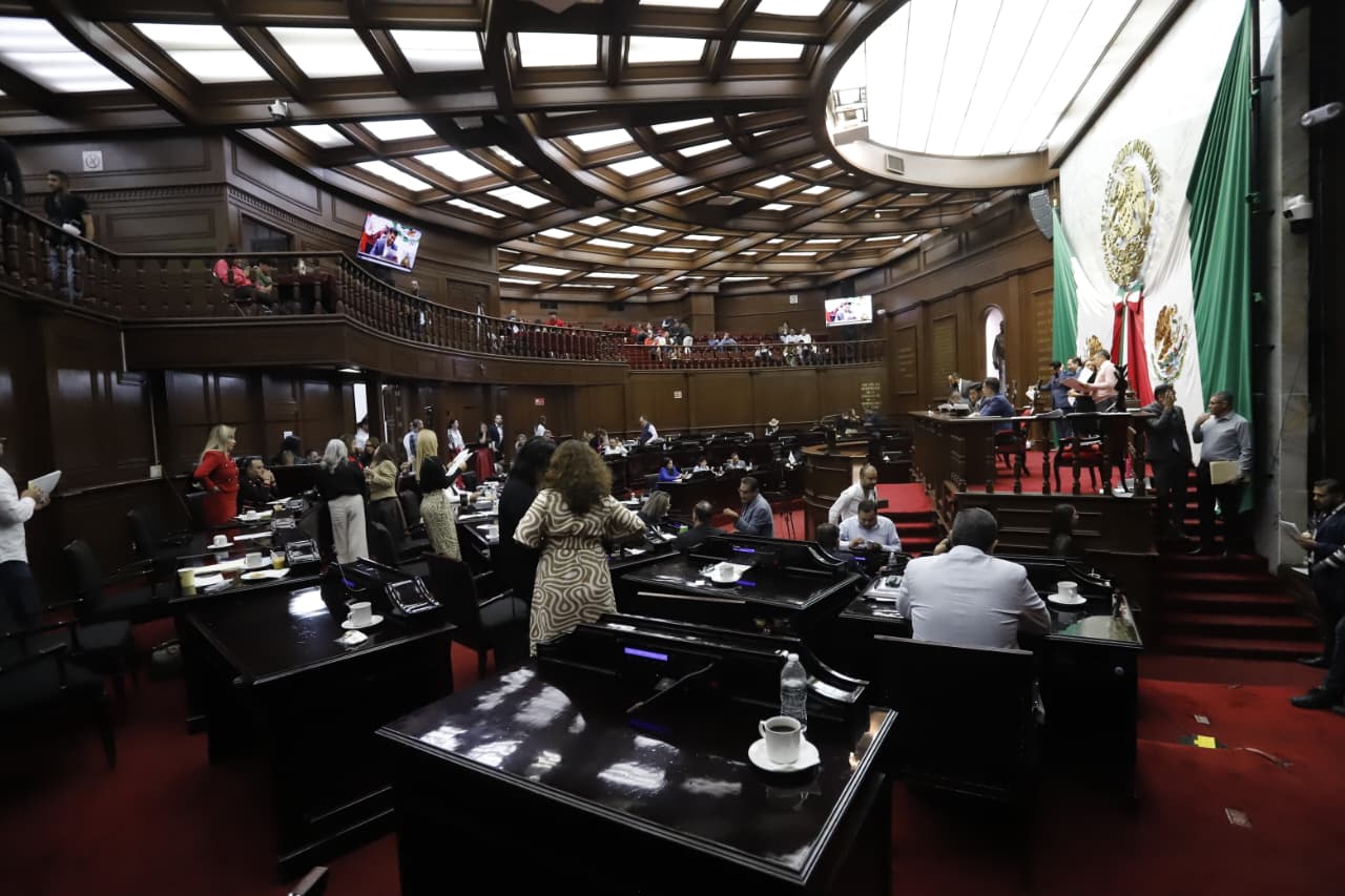 Promoción de lactarios en espacios públicos, facultad de comisiones edilicias de la mujer: 76 Legislatura Promoción de lactarios en espacios públicos, facultad de comisiones edilicias de la mujer: 76 Legislatura