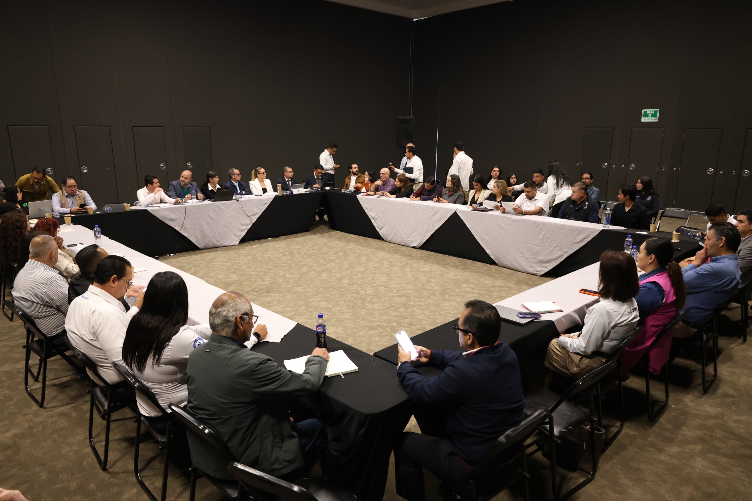 Yarabí Ávila participa en las Mesas de Diálogo del Plan Michoacán por la Paz y la Justicia; UMSNH plantea propuestas para abonar en la estrategia Yarabí Ávila participa en las Mesas de Diálogo del Plan Michoacán por la Paz y la Justicia; UMSNH plantea propuestas para abonar en la estrategia