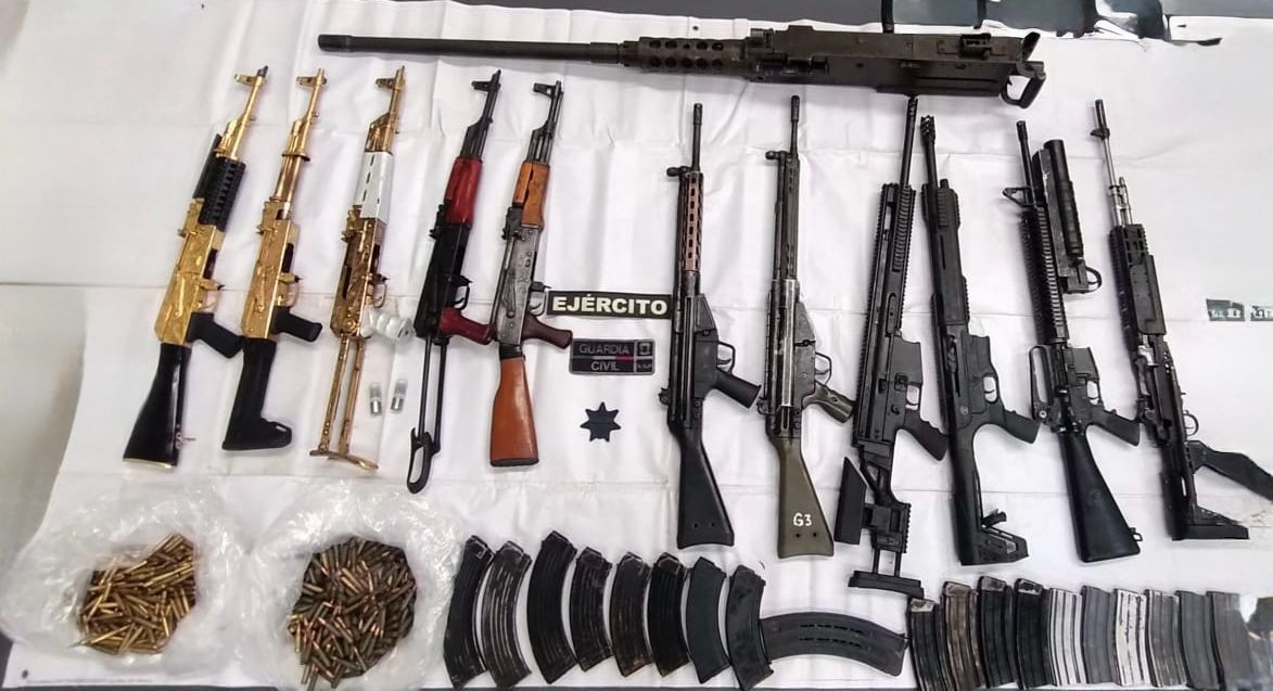 Fuerzas estatales y federales aseguran ametralladora y 11 fusiles en Huetamo: SSP Fuerzas estatales y federales aseguran ametralladora y 11 fusiles en Huetamo: SSP