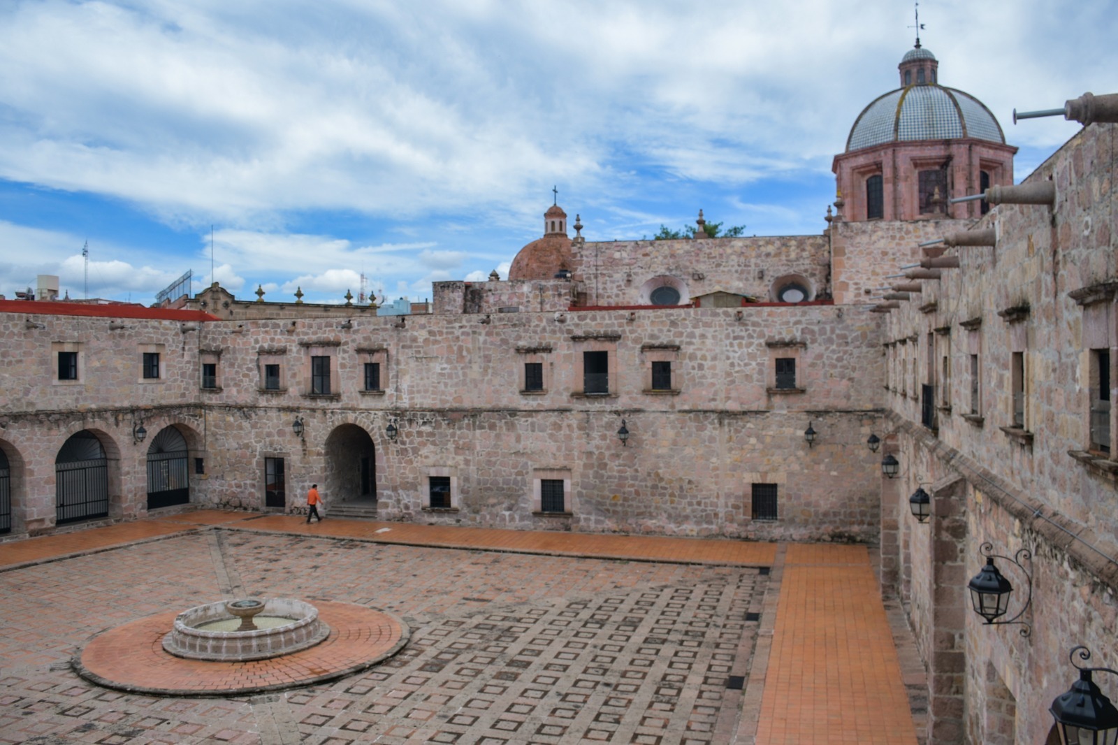Regresan las inscripciones en línea a la Casa de la Cultura de Morelia: Secum Regresan las inscripciones en línea a la Casa de la Cultura de Morelia: Secum