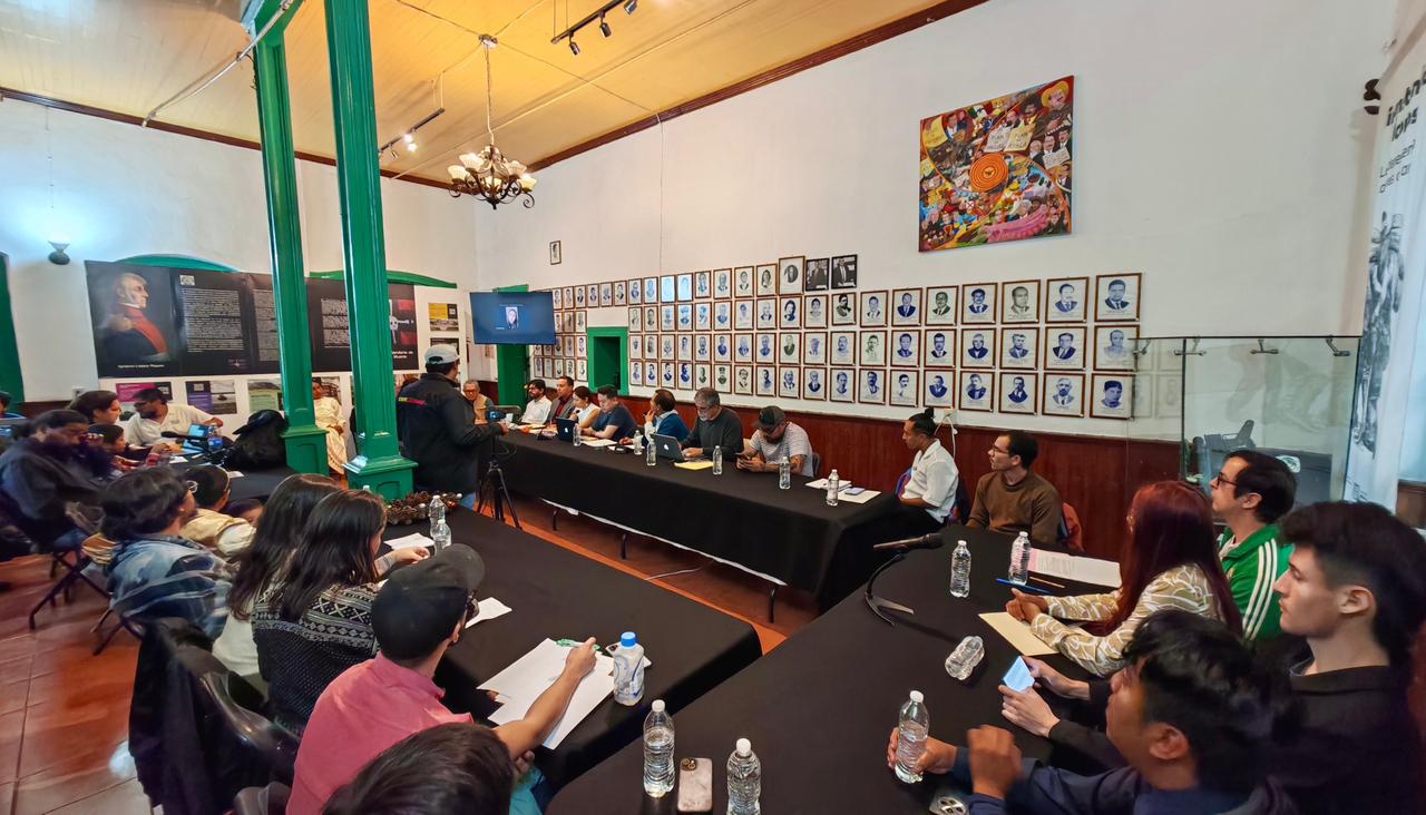Mesas del Plan Michoacán reúnen a comunidad cultural en Uruapan y Zitácuaro Mesas del Plan Michoacán reúnen a comunidad cultural en Uruapan y Zitácuaro