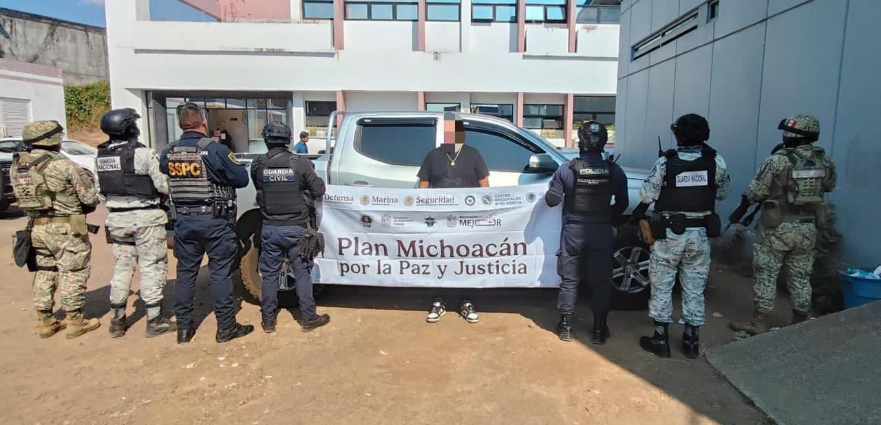 Asegurados 14 vehículos robados y 5 personas detenidas en los últimos días: SSP Asegurados 14 vehículos robados y 5 personas detenidas en los últimos días: SSP