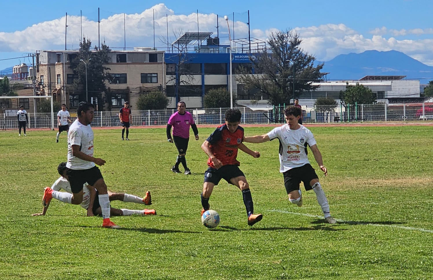 Equipos de la UMSNH continúan acumulando triunfos en la Liga Municipal Equipos de la UMSNH continúan acumulando triunfos en la Liga Municipal