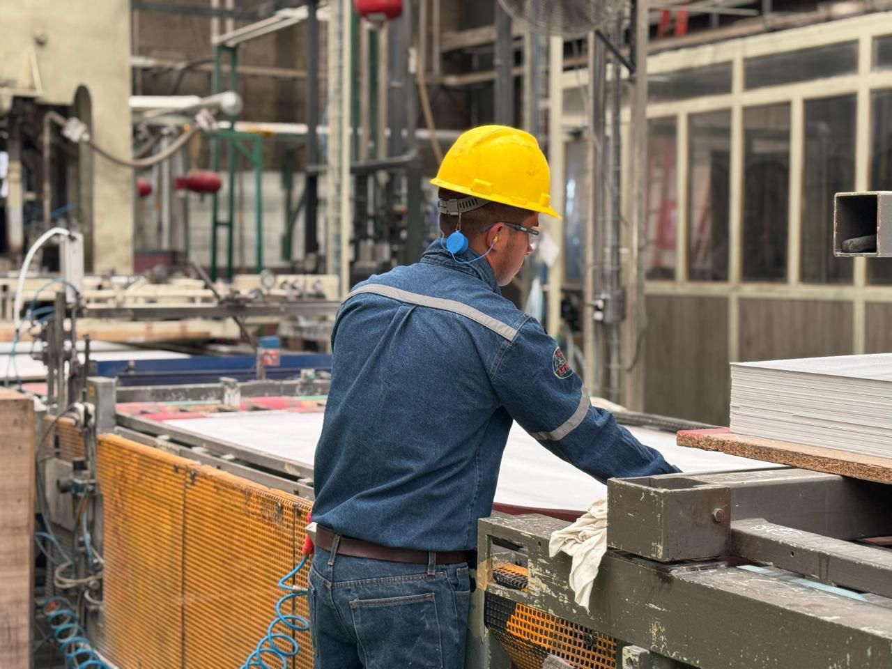 Aumento al salario mínimo beneficiará a 325 mil trabajadores michoacanos: ARB