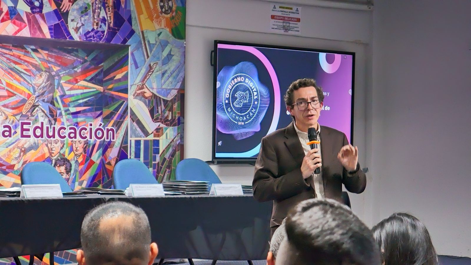 Finanzas y Gobierno Digital refrendan su compromiso de trabajar a favor de la población y la transparencia: Luis Navarro Finanzas y Gobierno Digital refrendan su compromiso de trabajar a favor de la población y la transparencia: Luis Navarro