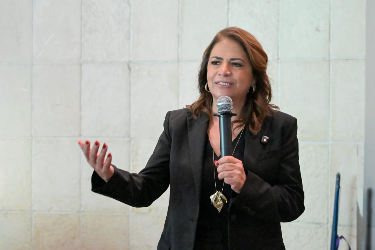 Fabiola Alanís destaca que la mitad del presupuesto 2026, aprobado por el Congreso, va a desarrollo social Fabiola Alanís destaca que la mitad del presupuesto 2026, aprobado por el Congreso, va a desarrollo social