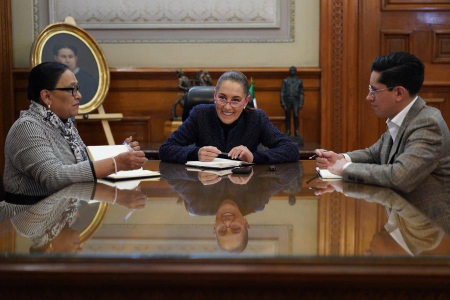 Presidenta de México conversa vía telefónica con el papa León XIV para invitarlo a México Presidenta de México conversa vía telefónica con el papa León XIV para invitarlo a México