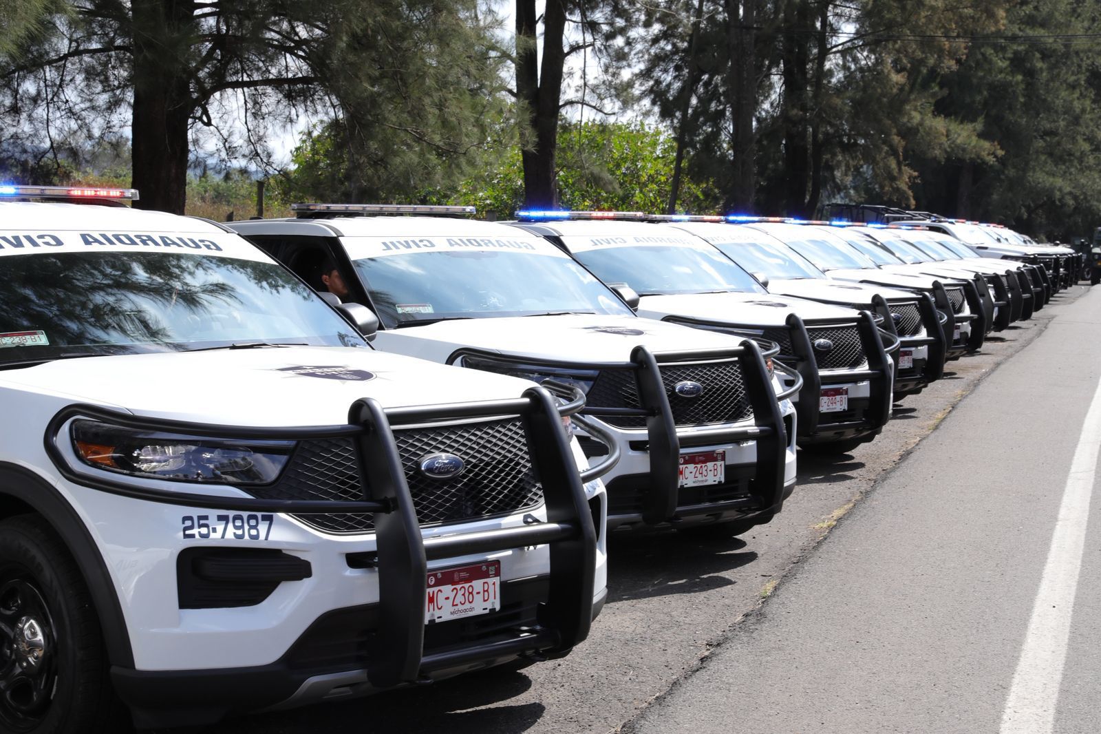 Guardianes del camino vigilan carreteras de Michoacán en tiempo real con videocámaras para auxilio inmediato: ARB