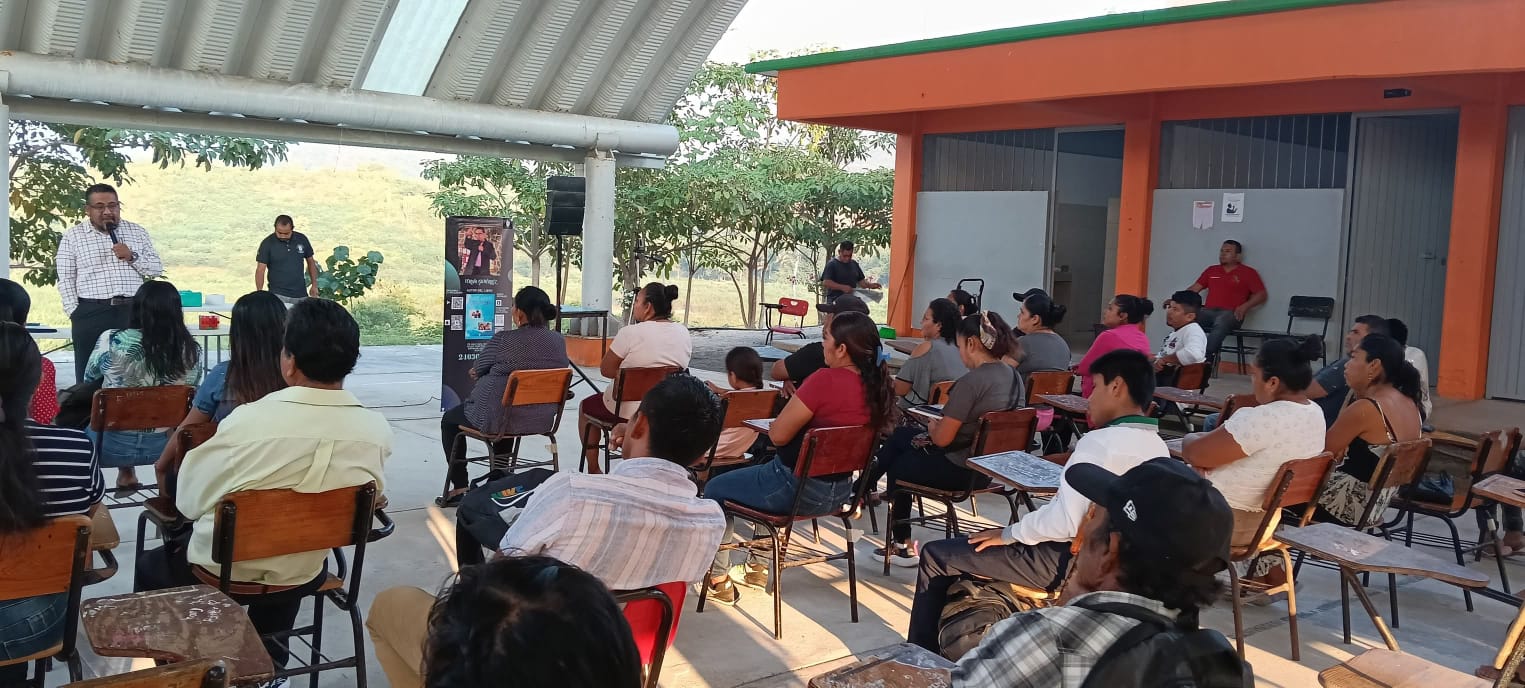 Cecytem Colola impulsa la educación integral con taller para madres y padres de familia Cecytem Colola impulsa la educación integral con taller para madres y padres de familia