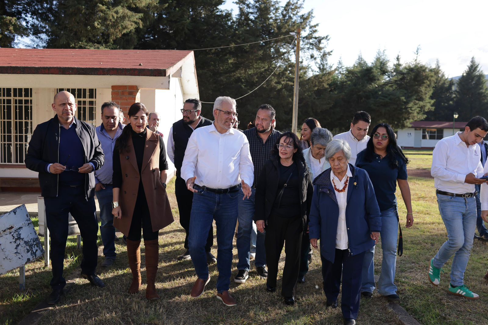 ARB y rectora de la Universidad Nacional Rosario Castellanos visitan espacios para los campus en Zitácuaro y Zacapu