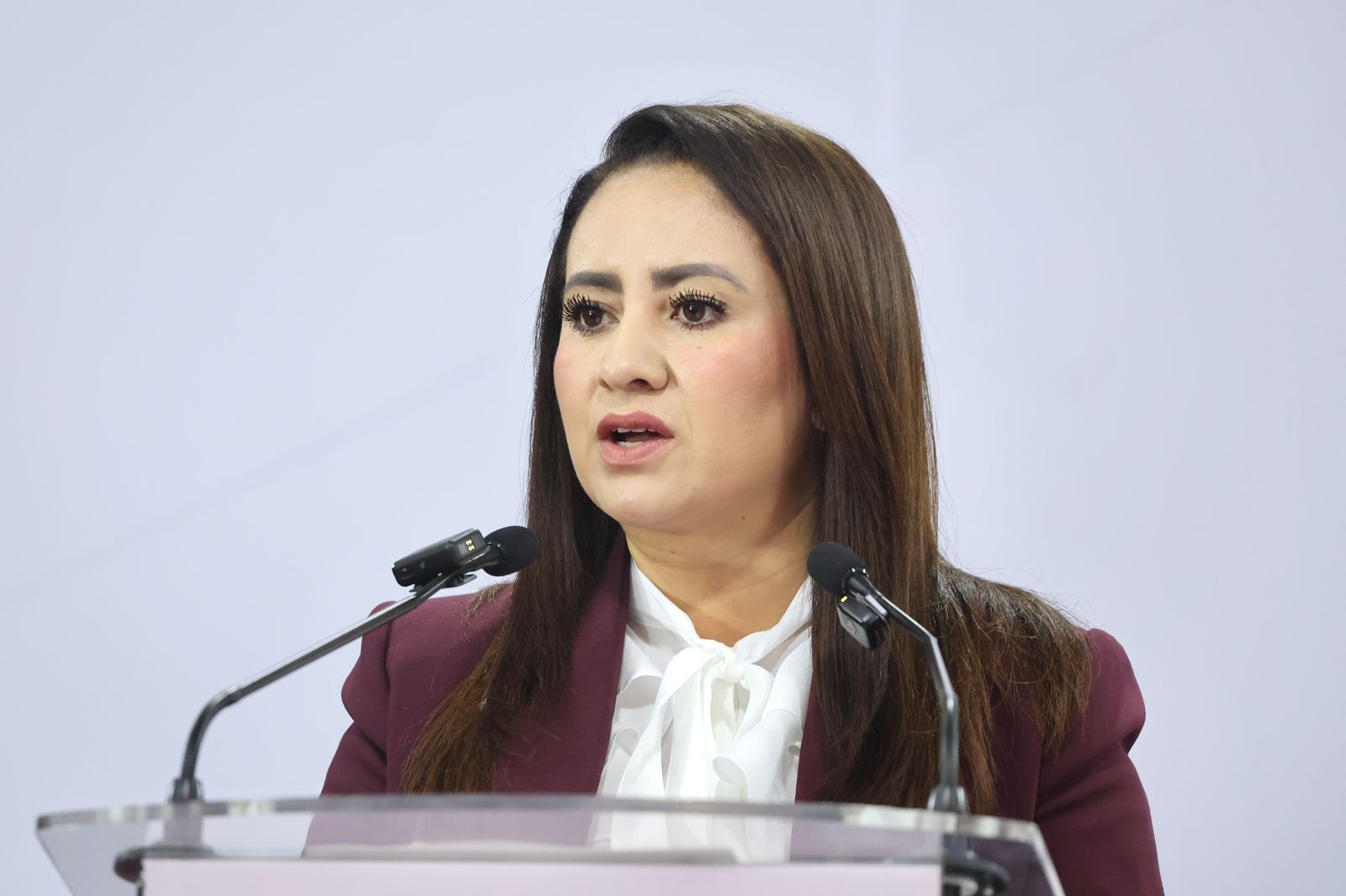 Gladyz Butanda confirma próxima renovación del transporte de Morelia Gladyz Butanda confirma próxima renovación del transporte de Morelia