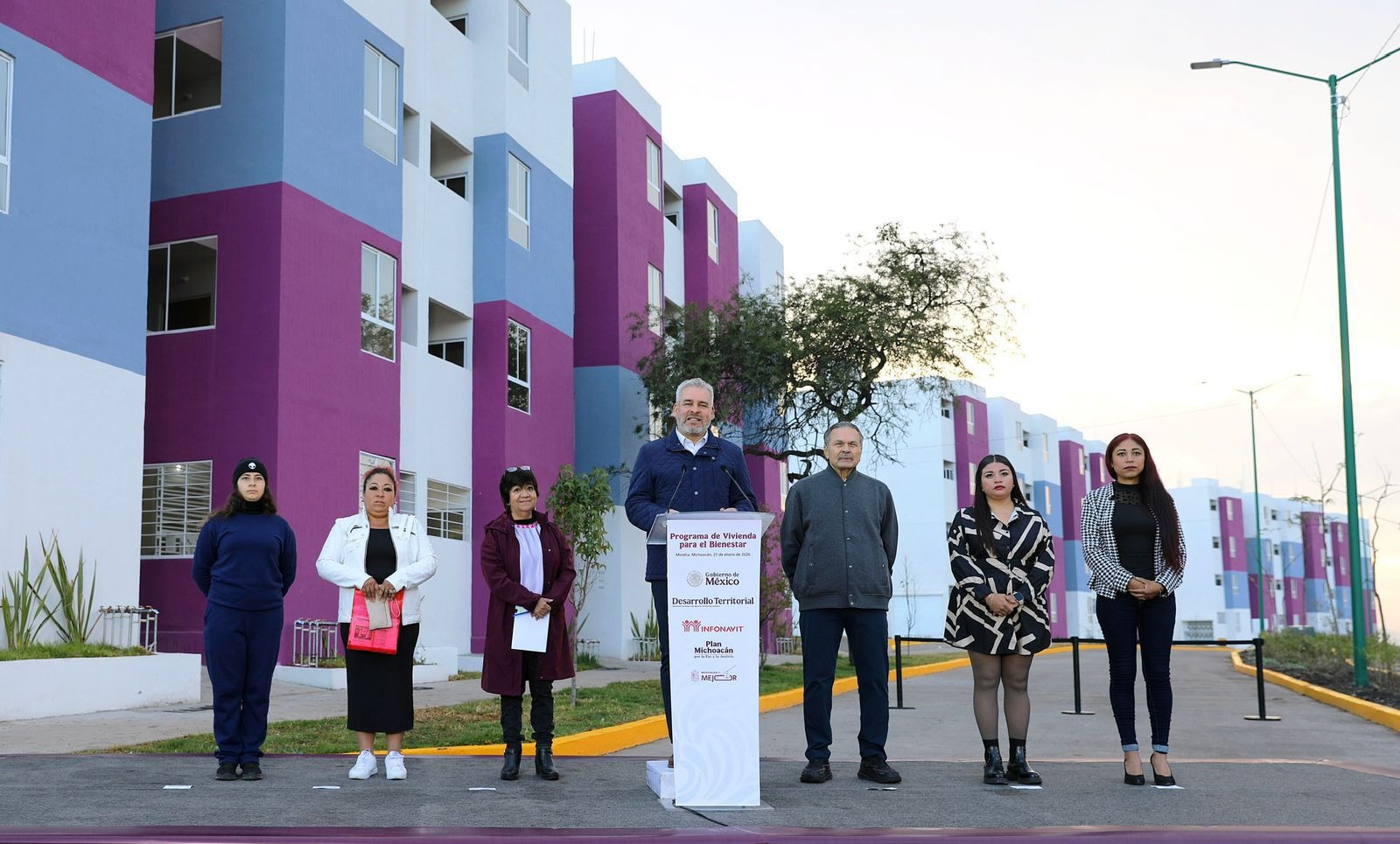 Hogares dignos para Michoacán; inicia ARB entrega de 82 mil viviendas
