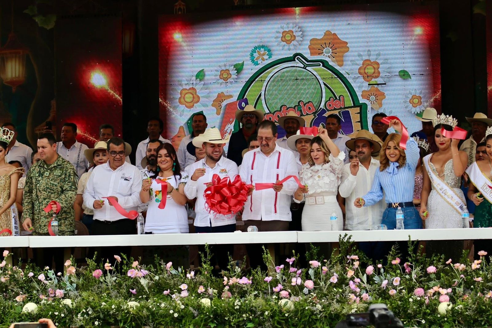 Melón de Zicuirán, símbolo de esperanza y unidad en la Tierra Caliente: Reyes Galindo Melón de Zicuirán, símbolo de esperanza y unidad en la Tierra Caliente: Reyes Galindo