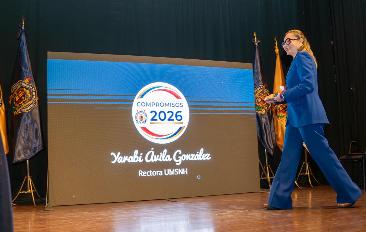 A doblar el paso convoca Yarabí Ávila al funcionariado nicolaita; Gabinete cierra filas con la rectora